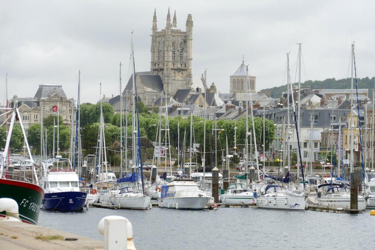 La Cour Martin à 7 km d'Etretat-Gîte classé 3 étoiles Cuverville  Exterior foto